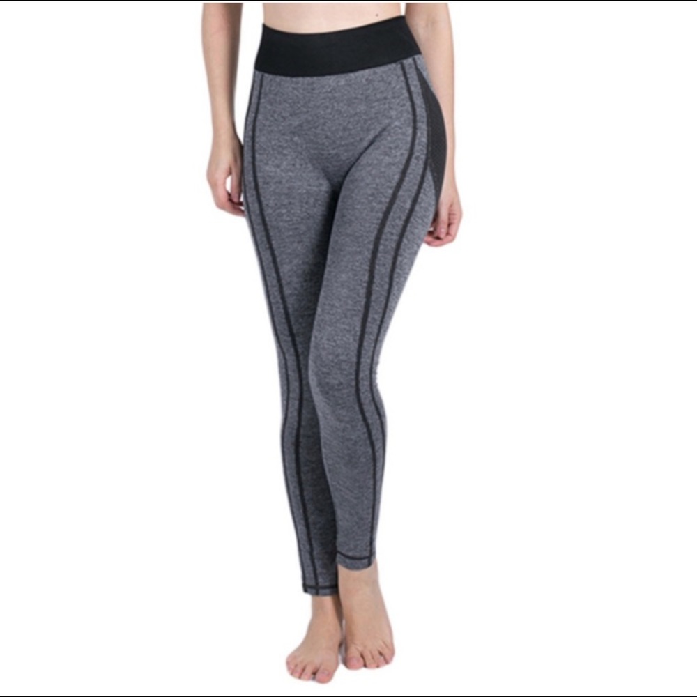Comfy Grey Leggings 💥